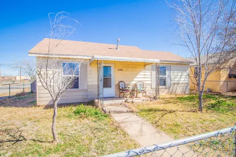 201 Temple Ave, Lubbock, TX 79415