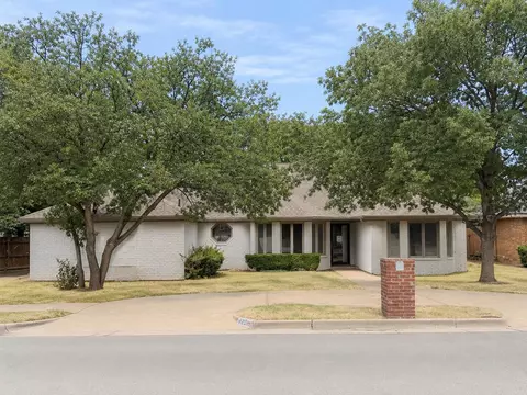 8201 Chicago Ave, Lubbock, TX 79424
