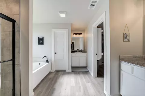 Entry Way - 6802 54th St, Lubbock, TX 79407 photo 5 of 5