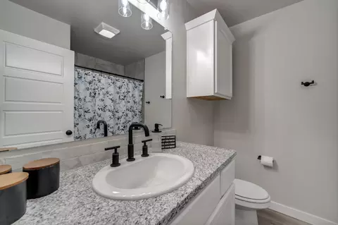 Bath - 6802 54th St, Lubbock, TX 79407 photo 5 of 5