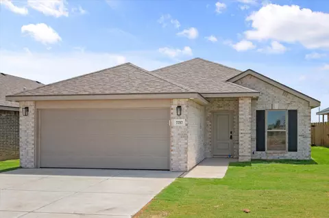 7217 14th St, Lubbock, TX 79416