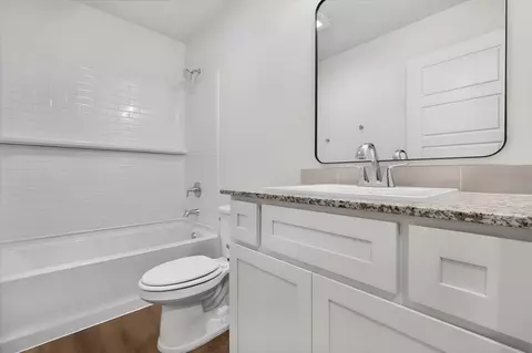 Bath - 5629 Smith St, Lubbock, TX 79416 photo 3 of 3