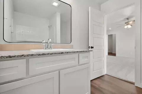 Bath - 5629 Smith St, Lubbock, TX 79416 photo 2 of 3