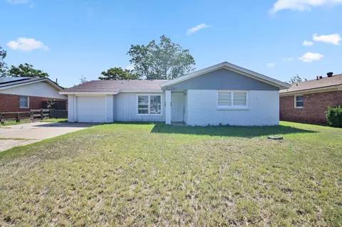 6611 Canton Ave, Lubbock, TX 79413