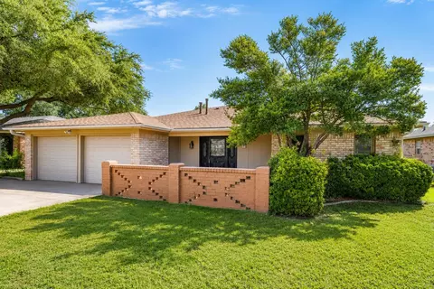 4424 76th St, Lubbock, TX 79424
