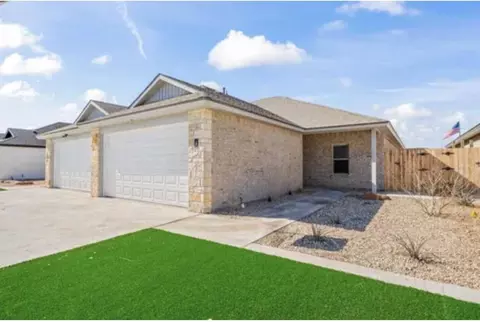 4108 Trenton Ave, Lubbock, TX 79407