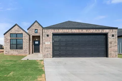 1304 Farmhouse Ave, Wolfforth, TX 79382