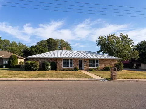 5722 73rd St, Lubbock, TX 79424