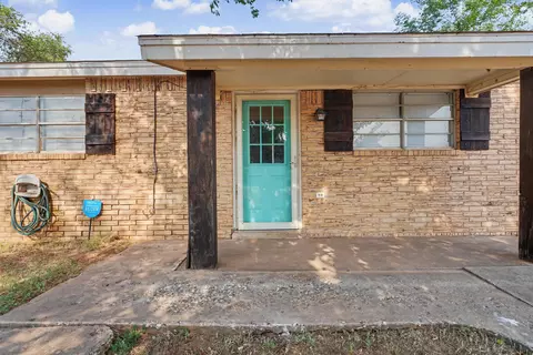 118 Temple Ave, Lubbock, TX 79415