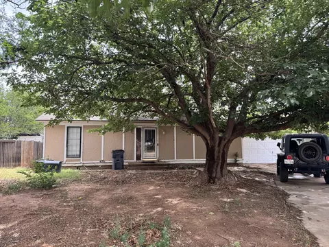 9125 Belton Dr, Lubbock, TX 79423