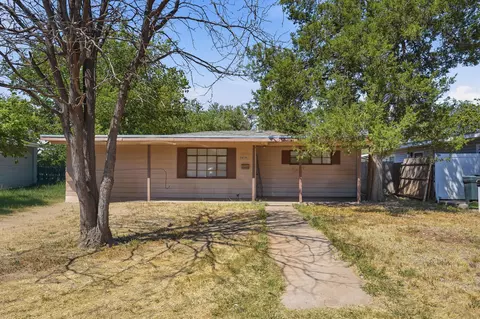 3614 31st St, Lubbock, TX 79410