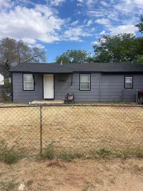 3010 Dartmouth St, Lubbock, TX 79415