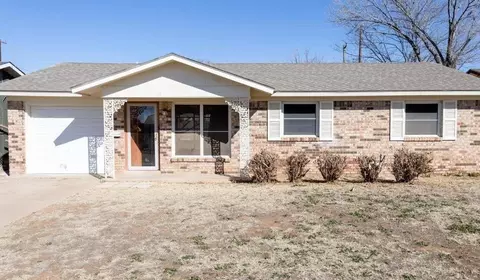 1815 E Auburn St, Lubbock, TX 79403