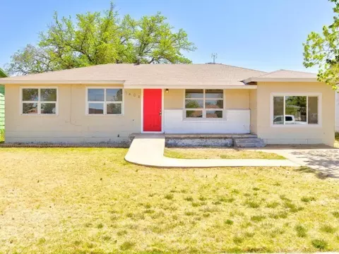 1404 E Reppto St, Brownfield, TX 79316