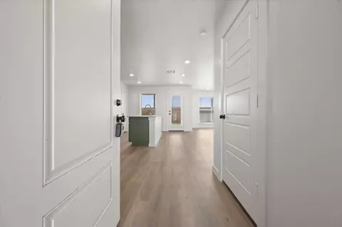 Entry Way - 5901 154th Pl, Lubbock, TX 79424 photo 1 of 3