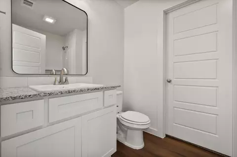 Bath - 5543 Smith St, Lubbock, TX 79416 photo 1 of 4