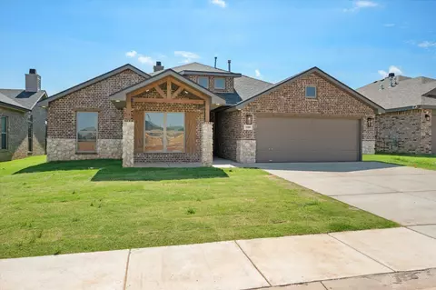 1209 E 32nd St, Wolfforth, TX 79382