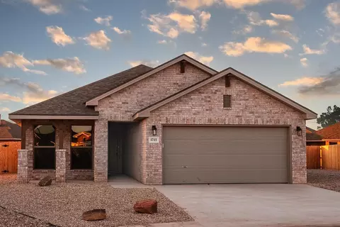 13704 Gary Ave, Lubbock, TX 79423