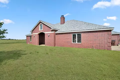 215 F M 789, Slaton, TX 79364