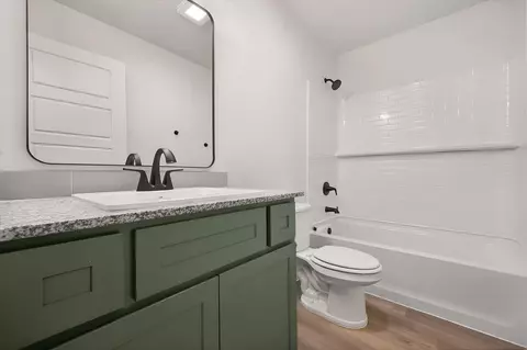 Bath - 5633 Rice St, Lubbock, TX 79416 photo 1 of 3