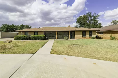 209 E 26th St, Littlefield, TX 79339