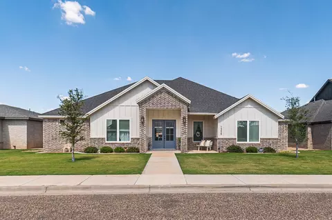 1306 N 14th St, Wolfforth, TX 79382