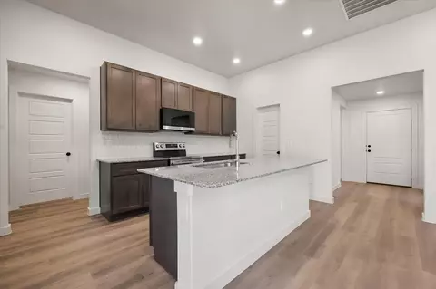 Entry Way - 2404 Harmony Ave, Lubbock, TX 79407 photo 4 of 6