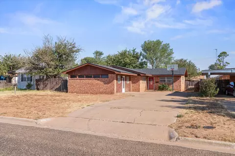 327 Cherry St, Levelland, TX 79336