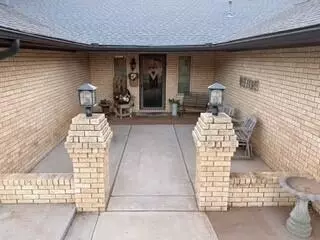 Exterior - 1115 Jefferson Dr, Plainview, TX 79072 photo 2 of 3