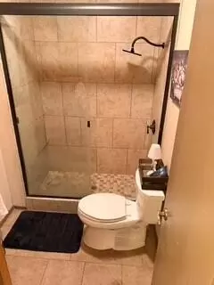 Bath - 1115 Jefferson Dr, Plainview, TX 79072 photo 2 of 2