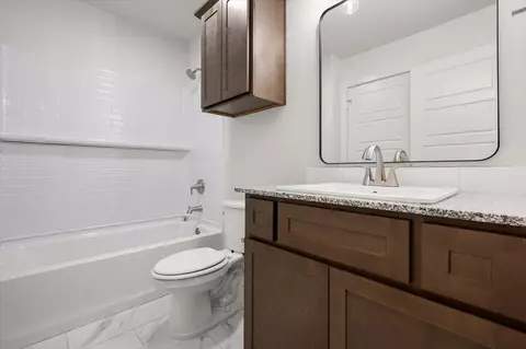 Bath - 8513 24th St, Lubbock, TX 79407 photo 2 of 4