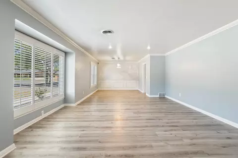Living - 822 Itasca St, Plainview, TX 79072 photo 6 of 6