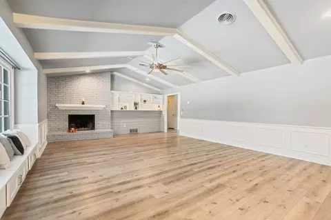 Living - 822 Itasca St, Plainview, TX 79072 photo 1 of 6