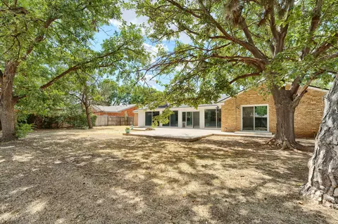Exterior - 822 Itasca St, Plainview, TX 79072 photo 9 of 13
