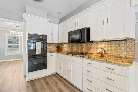 Kitchen - 822 Itasca St, Plainview, TX 79072 photo 3 of 5