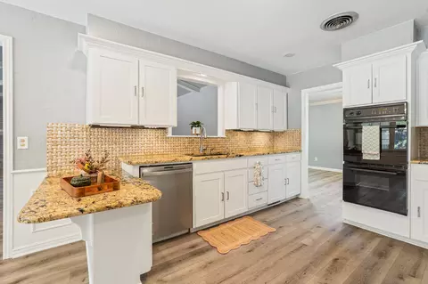 Kitchen - 822 Itasca St, Plainview, TX 79072 photo 1 of 5