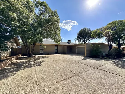 5411 44th St, Lubbock, TX 79414
