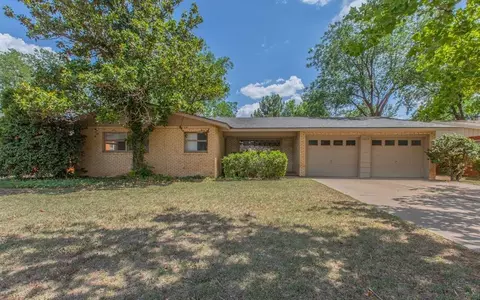 3413 55th St, Lubbock, TX 79413