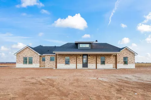 8510 N County Road 1300, Shallowater, TX 79363