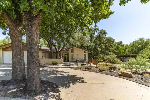 17 W Brookhollow Dr, Ransom Canyon, TX 79366