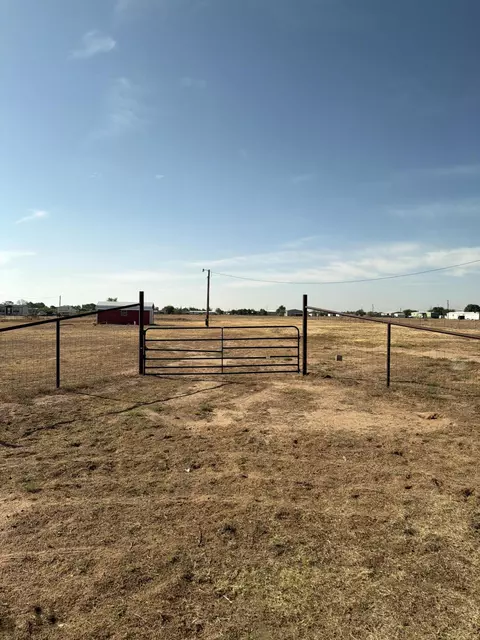 9921 County Rd 6900, Lubbock, TX 79407