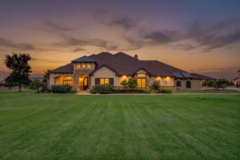 8009 F M 2641, Shallowater, TX 79363