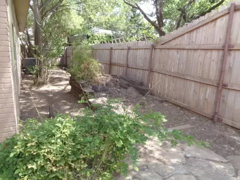 Exterior - 1015 Raleigh St, Plainview, TX 79072 photo 3 of 3