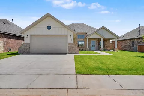 1007 N 5th St, Wolfforth, TX 79382