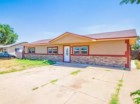 1104 E Tahoka Rd, Brownfield, TX 79316