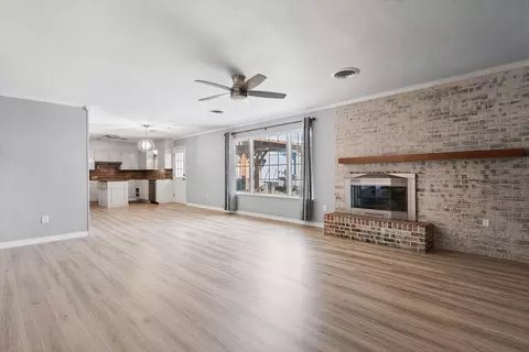 Living - 3402 68th Dr, Lubbock, TX 79413 photo 4 of 5