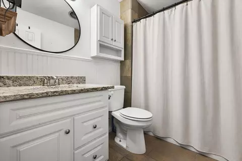 Bath - 3402 68th Dr, Lubbock, TX 79413 photo 1 of 2