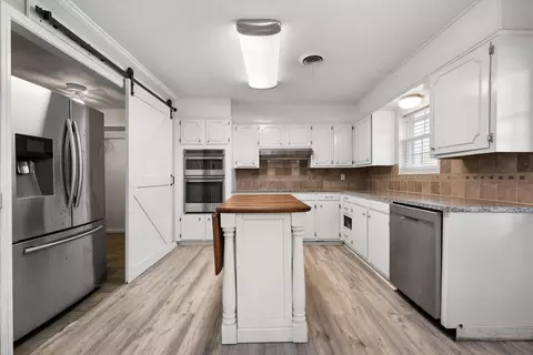 Kitchen - 3402 68th Dr, Lubbock, TX 79413 photo 1 of 4