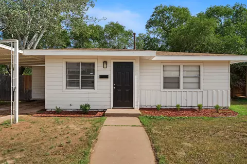 3616 32nd St, Lubbock, TX 79410
