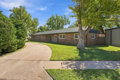 407 North Dr, Abernathy, TX 79311